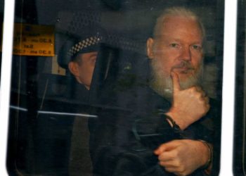 EEUU espera extradición Assange para juzgarlo por espionaje