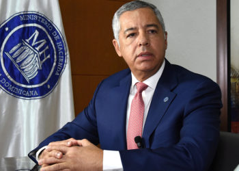 Ministro Hacienda: «El país se ahorraría entre 4 y 6 mil millones de pesos si unifica las elecciones»