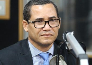 Vocero HM resta importancia solicitud juicio disciplinario contra exmandatario