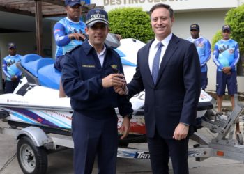 Entrega Jet Ski a CESTUR fortalecer patrullaje marítimo zonas turísticas