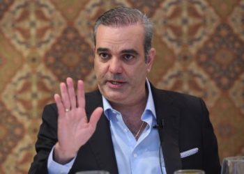 Abinader apoyaría reforma habilita DM si así lo decide el PRM