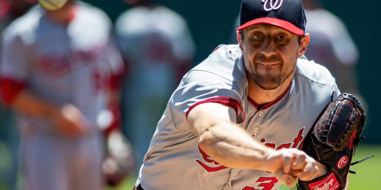 Scherzer llega a 200 ponches y supera a Orioles