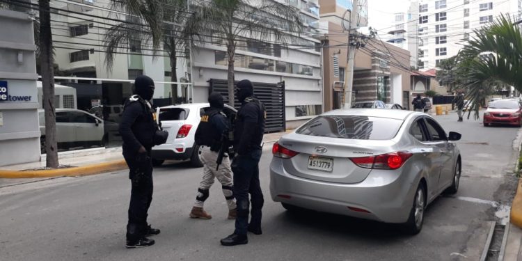Autoridades realizan nuevos allanamientos en busca de «César El Abusador»