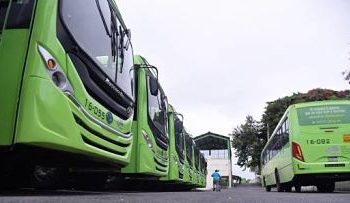 Gobierno entrega 130 de 200 autobuses a la OMSA