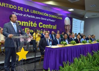 Comité Central PLD oficializa 11 precandidatos presidenciales