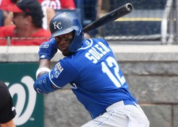 Soler rompe récord de jonrones para un cubano en GL