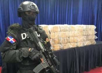DNCD incauta 140 paquetes de cocaína en puerto Haina Oriental
