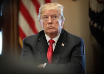 Demócratas gestionan juicio político contra Trump por presiones a Ucrania