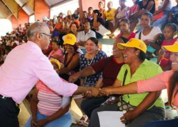 Médicos Monseñor Nouel respaldan reelección senador Nova