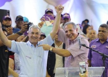 José Ramón Peralta: «Gonzalo Castillo es el único que garantiza la permanencia en el poder»