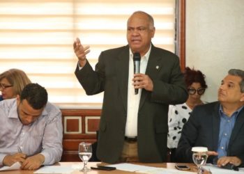 Ramón Bueno pide CD intervenir desalojos realiza URBE en La Ciénaga y Los Guandules