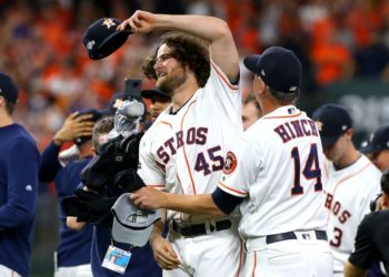 Los Astros a ley de un juego ganar Serie Mundial