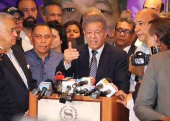 Leonel pide a JCE no toque equipos utilizados en primarias