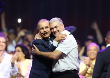 Presidente Medina da espaldarazo aspiraciones Gonzalo Castillo en cierre precampaña