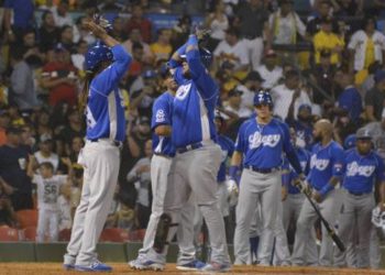 Licey desborda ofensiva sobre los Gigantes