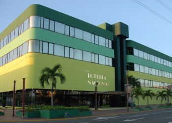 Lotería Nacional conmemora 137 aniversario; administrador destaca logros