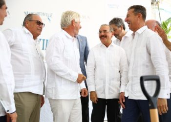 Danilo encabeza primer palazo hotel Punta Cana; sumará 519 nuevas habitaciones y creará 1,100 empleos