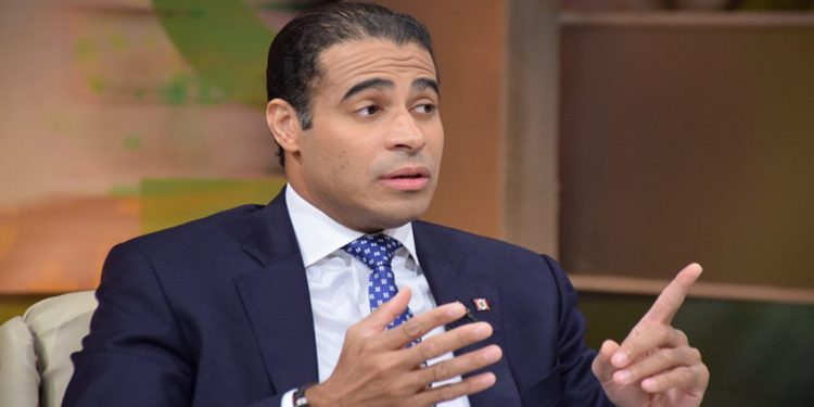José Dantés Díaz: «Leonel está impedido de ser candidato presidencial para el 2020»