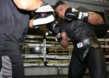 Carlos -Caballo Bronco- Adames se prepara enfrentar al brasileño Patrick Teixeira