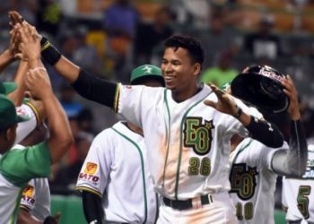 Estrellas Orientales ganan a los Gigantes en extra innings