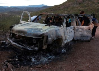 Hombres armados asesinan miembros de una comunidad religiosa estadounidense en México
