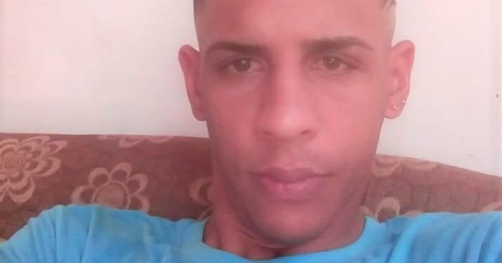 Desconocidos acribillan de 11 balazos a taxista en Los Alcarrizos