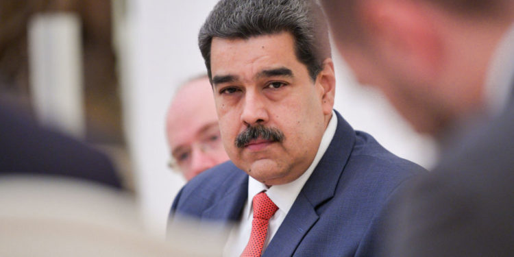 Maduro llama »traidor y pelele del imperialismo» a Bukele