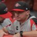 Escogido despide a Buck Britton