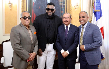 David Ortiz visita presidente Danilo Medina