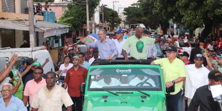 Leonel dice que ni el gobierno se cree sus encuestas