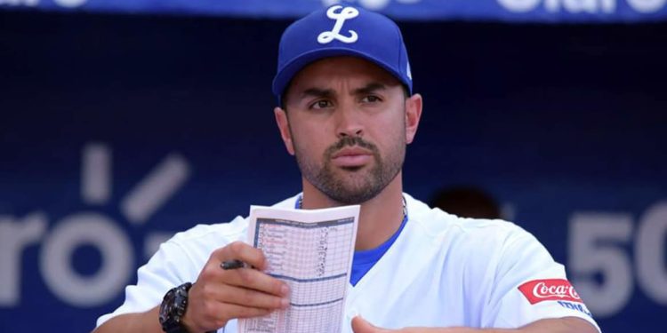 Licey despide dirigente Pedro López