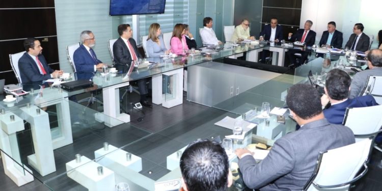 Gabinete Presidencial Abinader discute Conep programa gobierno