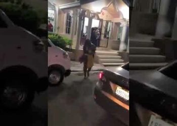 Hombre amenaza con matar feligreses evangélicos por ruidosos
