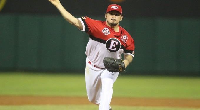Lanzador Marco Carrillo blanquea a los Toros