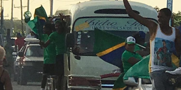 Candidata alcaldesa de Guerra realiza caravana