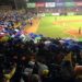 Lluvia suspende partido Águilas y Licey; juego quedó empate 5-5 en inning 13