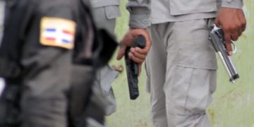 Suspenden agentes policiales ultimaron dos delincuentes La Romana
