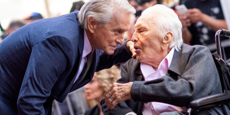 Fallece el patriarca de los Douglas a los 103 años