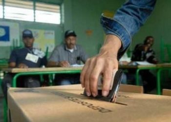 Dominicanos van a las urnas elegir autoridades municipales