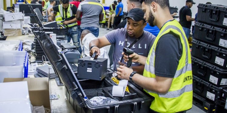 JCE inicia distribución kit voto automatizado