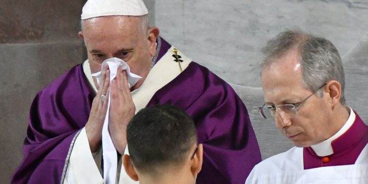 Papa Francisco se ausenta por segundo día en medio preocupación por coronavirus en Italia
