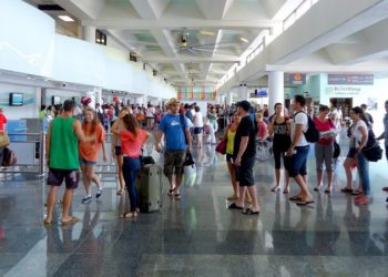 Pasajeros temen contagiarse coronavirus