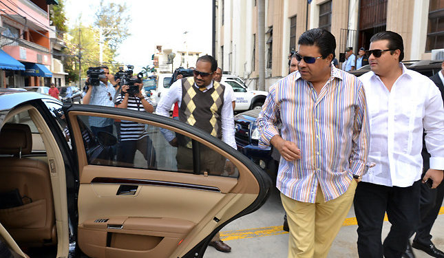Empresario propone celebrar elecciones presidenciales en junio
