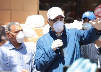 Abinader: «El poder entregó el pueblo a autoridades municipales es para servir con humildad»