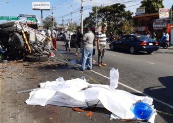 Patana arrolla hombre en carretera Duarte