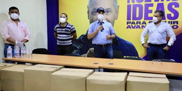 Gonzalo dona 55 mil mascarillas provincias región sur prevenir coronavirus