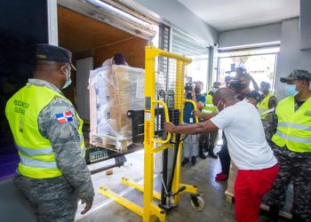 JCE inicia traslado boletas circunscripciones del exterior