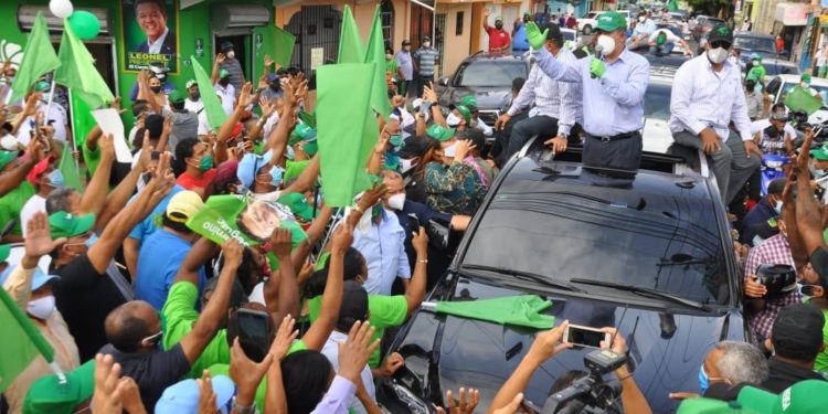 Leonel Fernández a Danilo Medina: es tarde para ablandar habichuelas