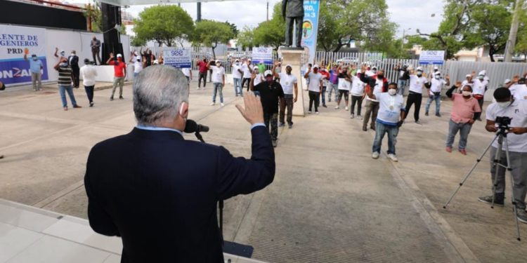 Exdirigentes FP, jóvenes profesionales, transportistas y religiosos ingresan al PRD