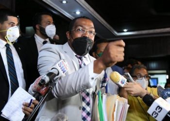 Diputado Botello denuncia legisladores opositores se venden al gobierno aprobar estado emergencia